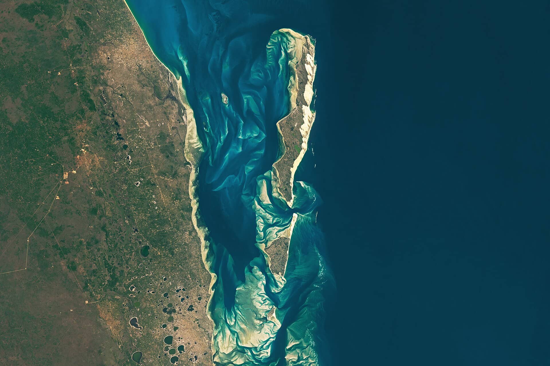 Dunas de areia no Arquipélago de Bazaruto, Moçambique