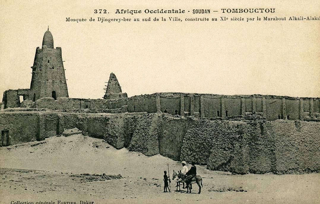 Mesquita de Djinguereber, em Timbuktu, Mali, financiada por Mansa Musa