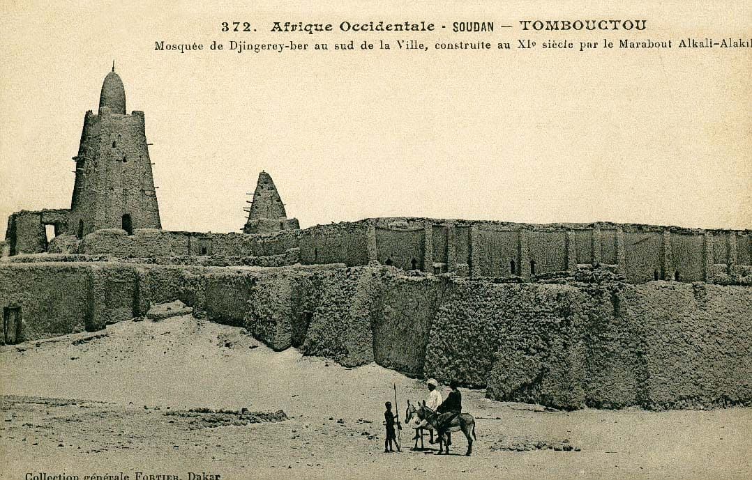 Mesquita de Djinguereber, em Timbuktu, Mali, financiada por Mansa Musa