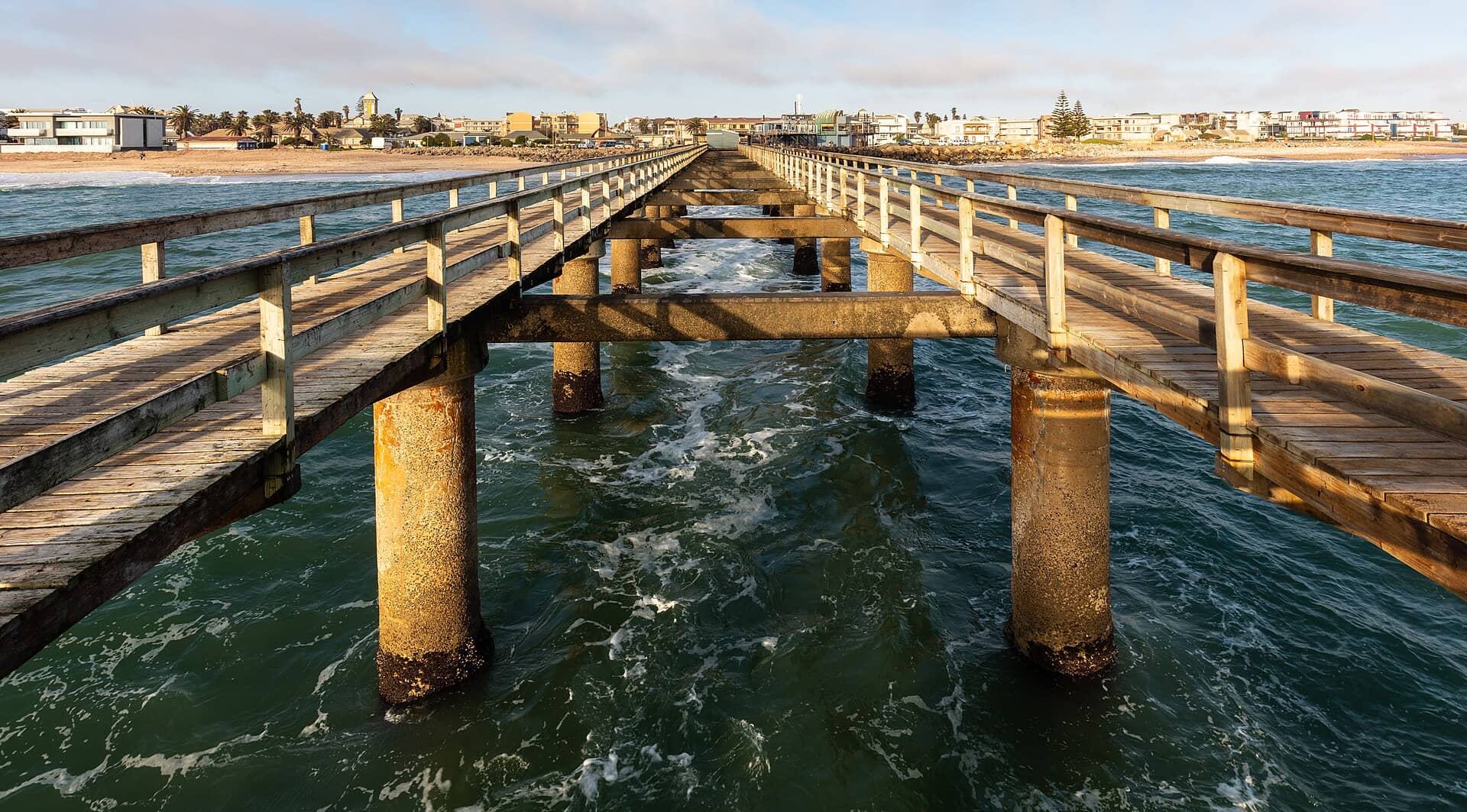 Swakopmund, cidade costeira de arquitetura colonial alemã na Namíbia