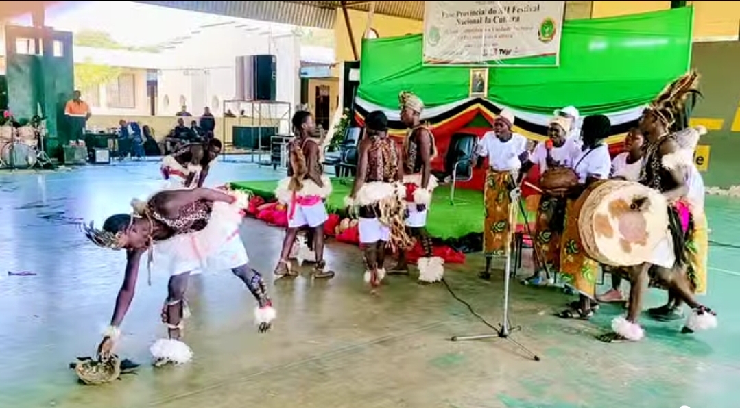 Ndau: A Expressão Corporal e Cultural do Povo Ndau de Moçambique