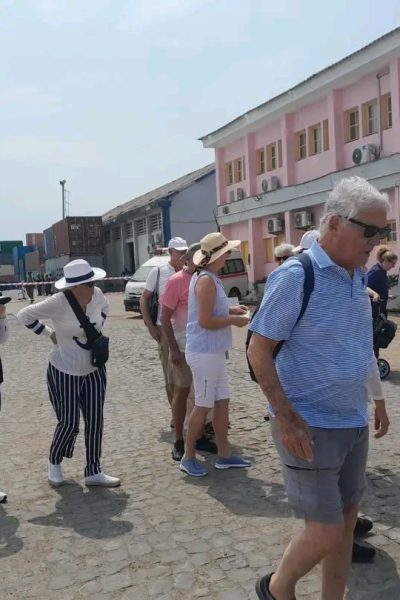 Quantos Turistas Visitaram São Tomé e Príncipe em 2023 e 2024?