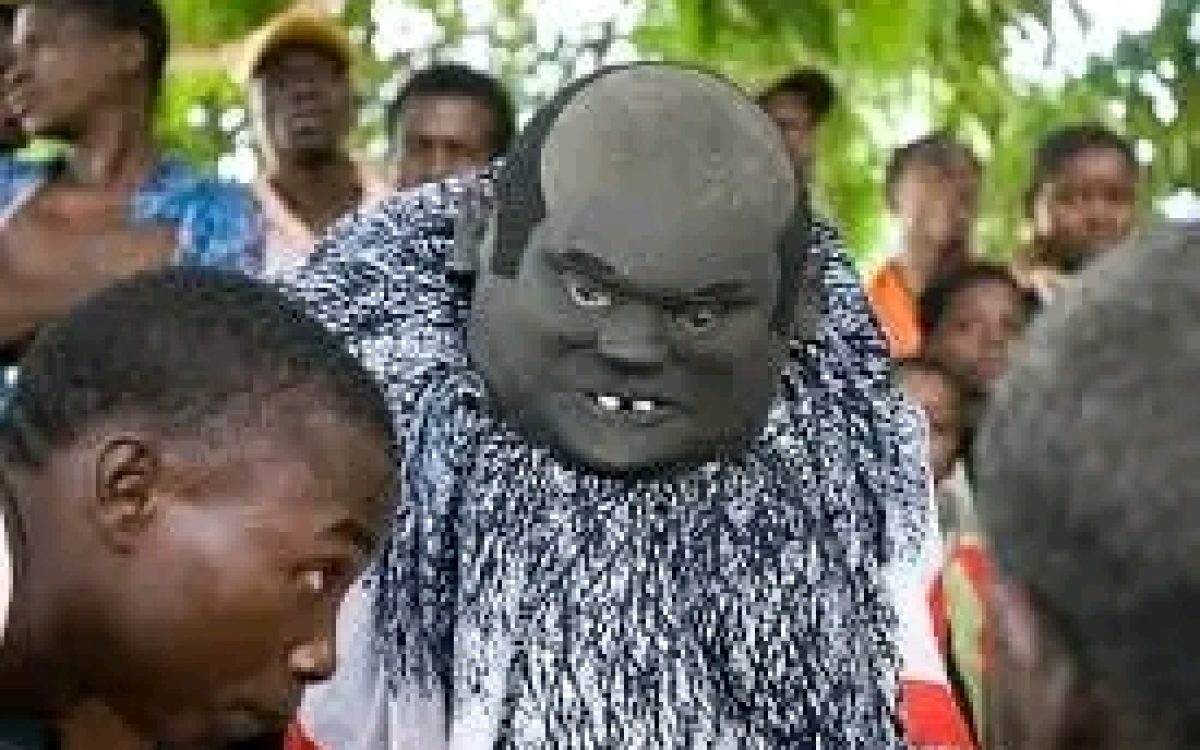 Mapiko: A Dança Ritual dos Makonde de Moçambique