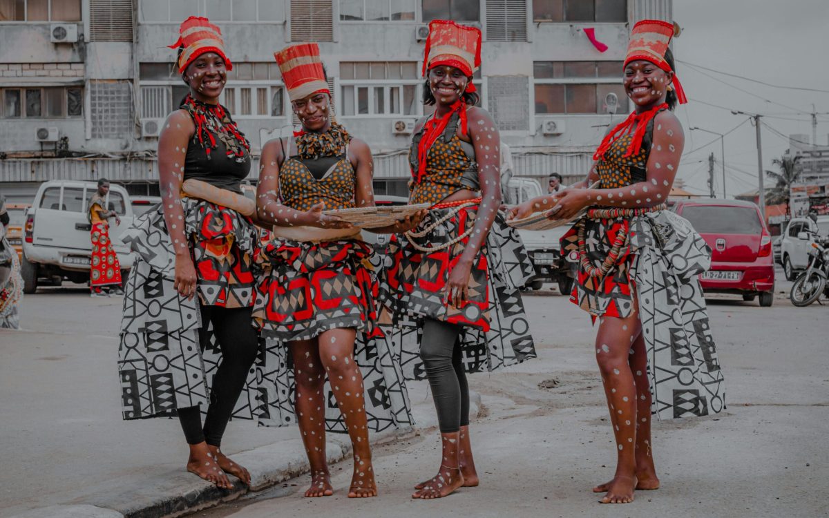 A Cultura Angolana: Identidade, Tradição e Resistência